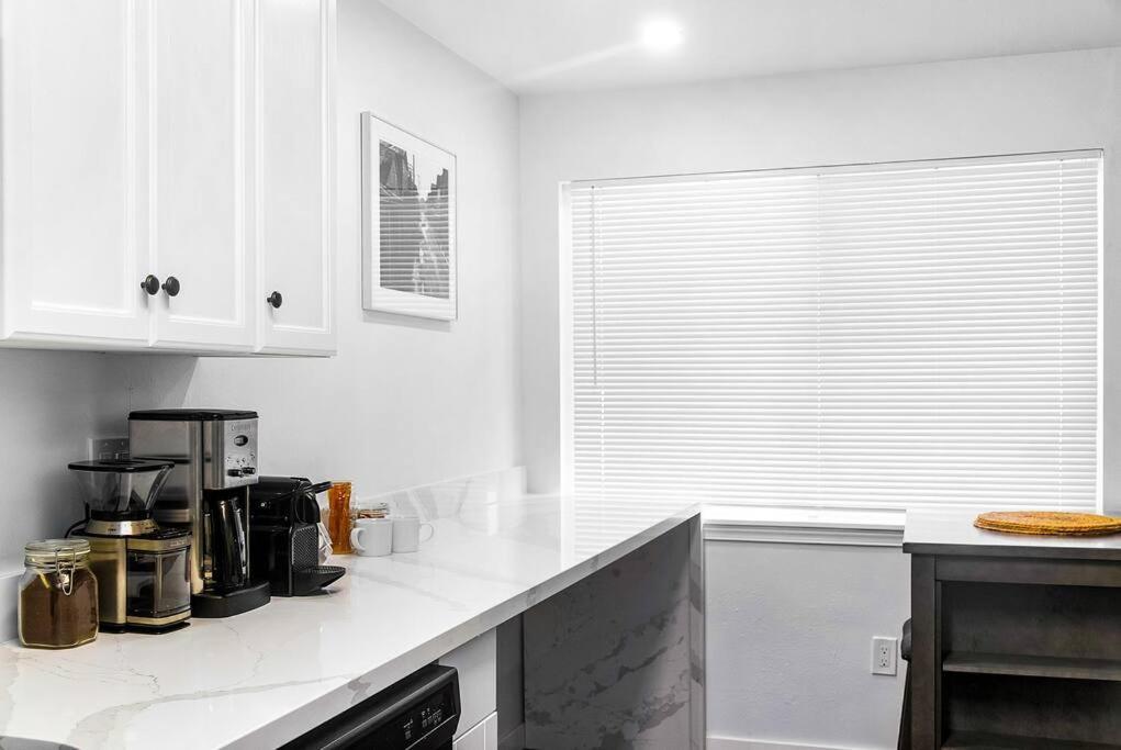 شقة Seattle Cloud 2Br Prime Location المظهر الخارجي الصورة